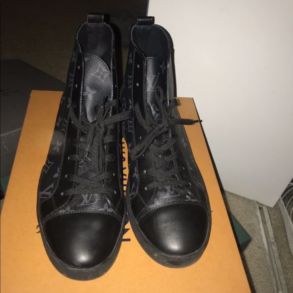 LOUIS VUITTON HIGH TOP SNEAKERS